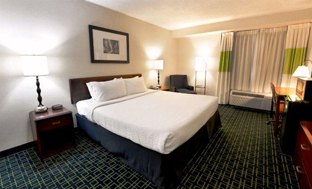 Charleston Tower Hotel Esterno foto